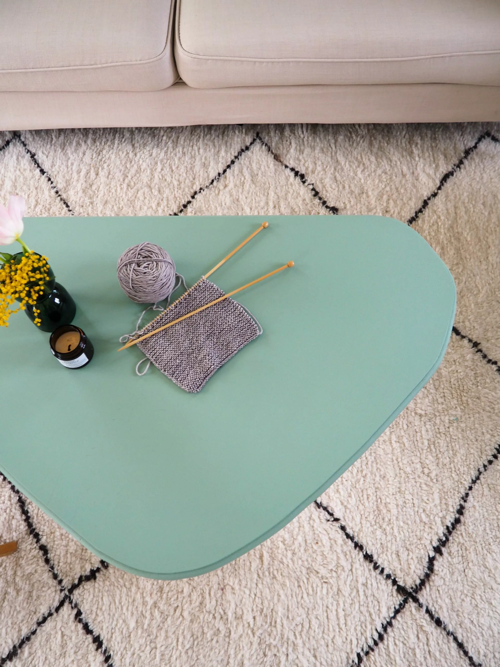 Table basse tripode avec pieds compas DIY tutoriel gentlemen designers