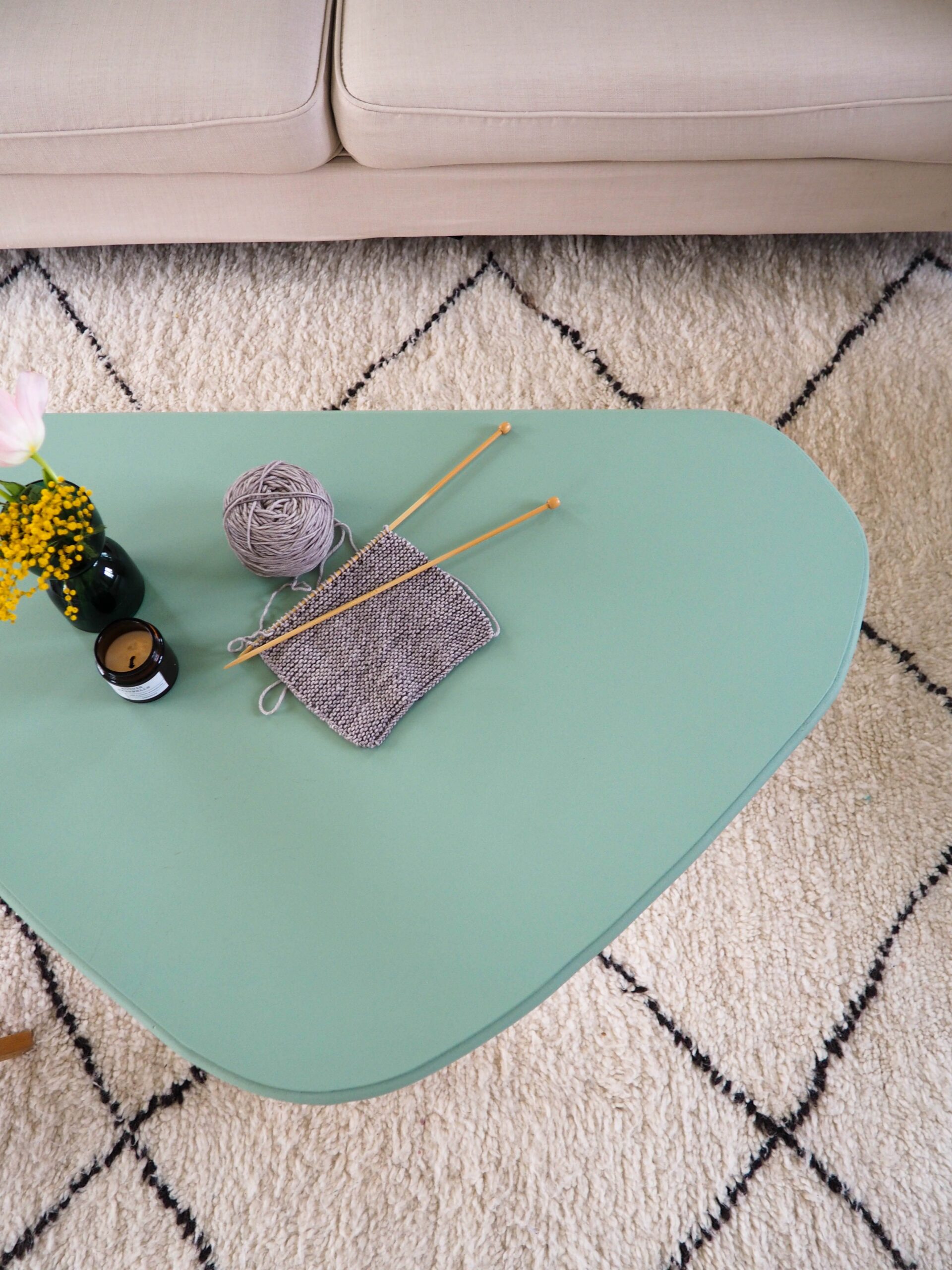 Table basse tripode avec pieds compas DIY tutoriel gentlemen designers