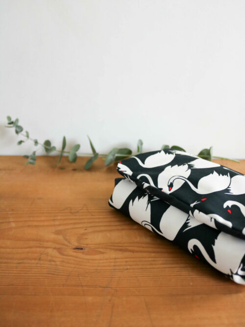 Bouillotte en graines de lin Cygnes Noirs