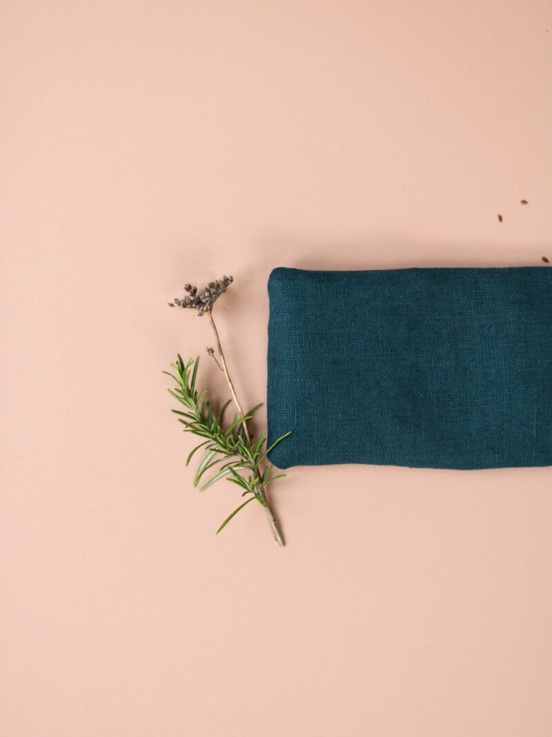 La petite bouillotte en graines de lin - Bleu Marine – Image 2
