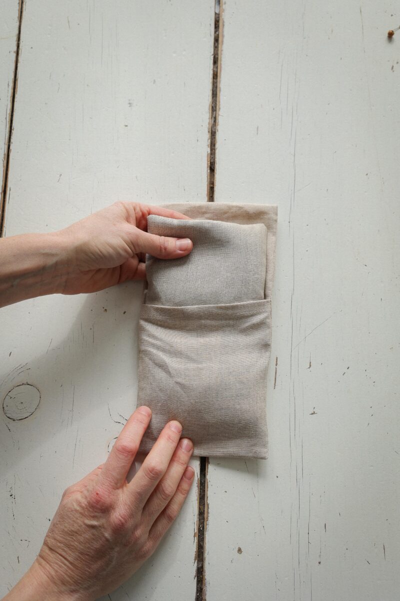Petite bouillotte en graines de lin housse