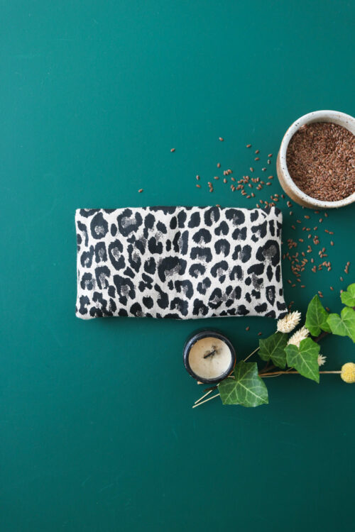 petite bouillotte en graines de lin sèche léopard (2) La petite bouillotte en graines de lin - Graou