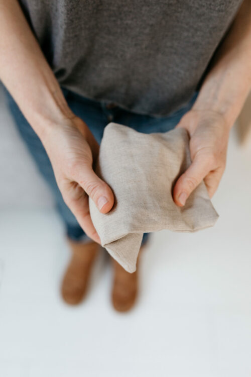 coussin méditation yeux lesté (5) Coussin pour les yeux chauffé ou au congélateur, relaxation ciblée.