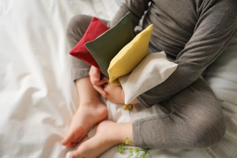 Petite bouillotte en graines de lin couleurs