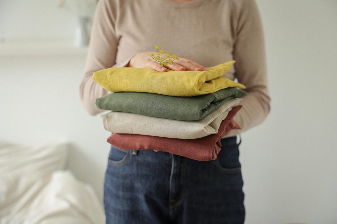 Collection de housses pour grandes bouillottes Bonjour Tangerine, différents coloris en lin naturel.