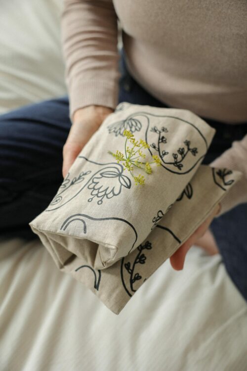 BJT_0097 La grande bouillotte en graines de lin Utérus